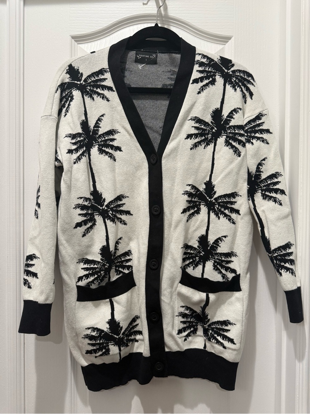 Fighting Eel Palm Cardigan Small